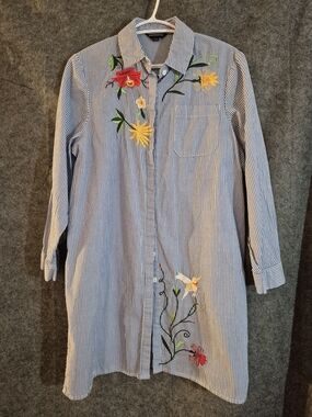 HAODUOYI Blue and White Striped Button-Up Top